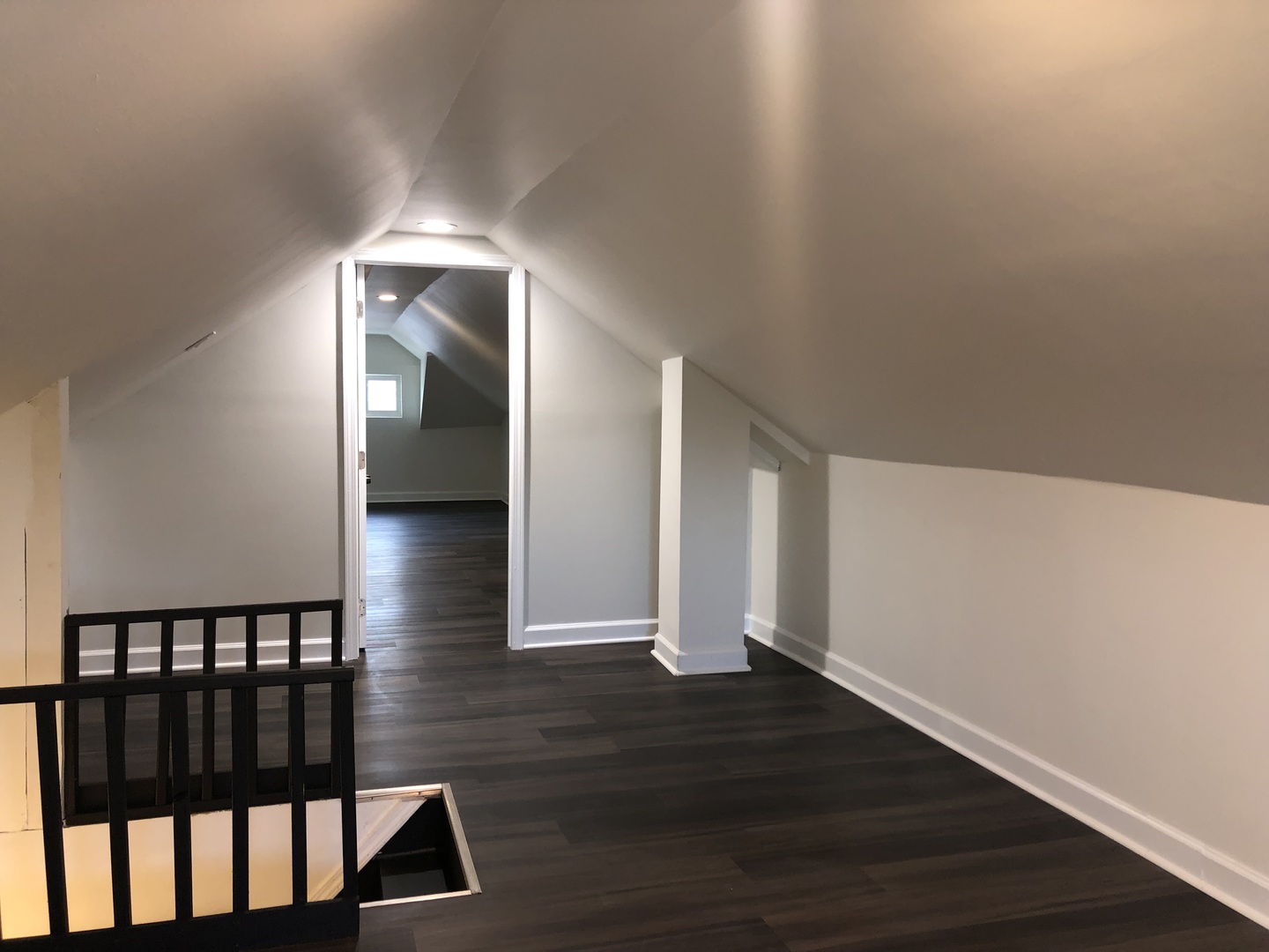 3416 W 60th Place