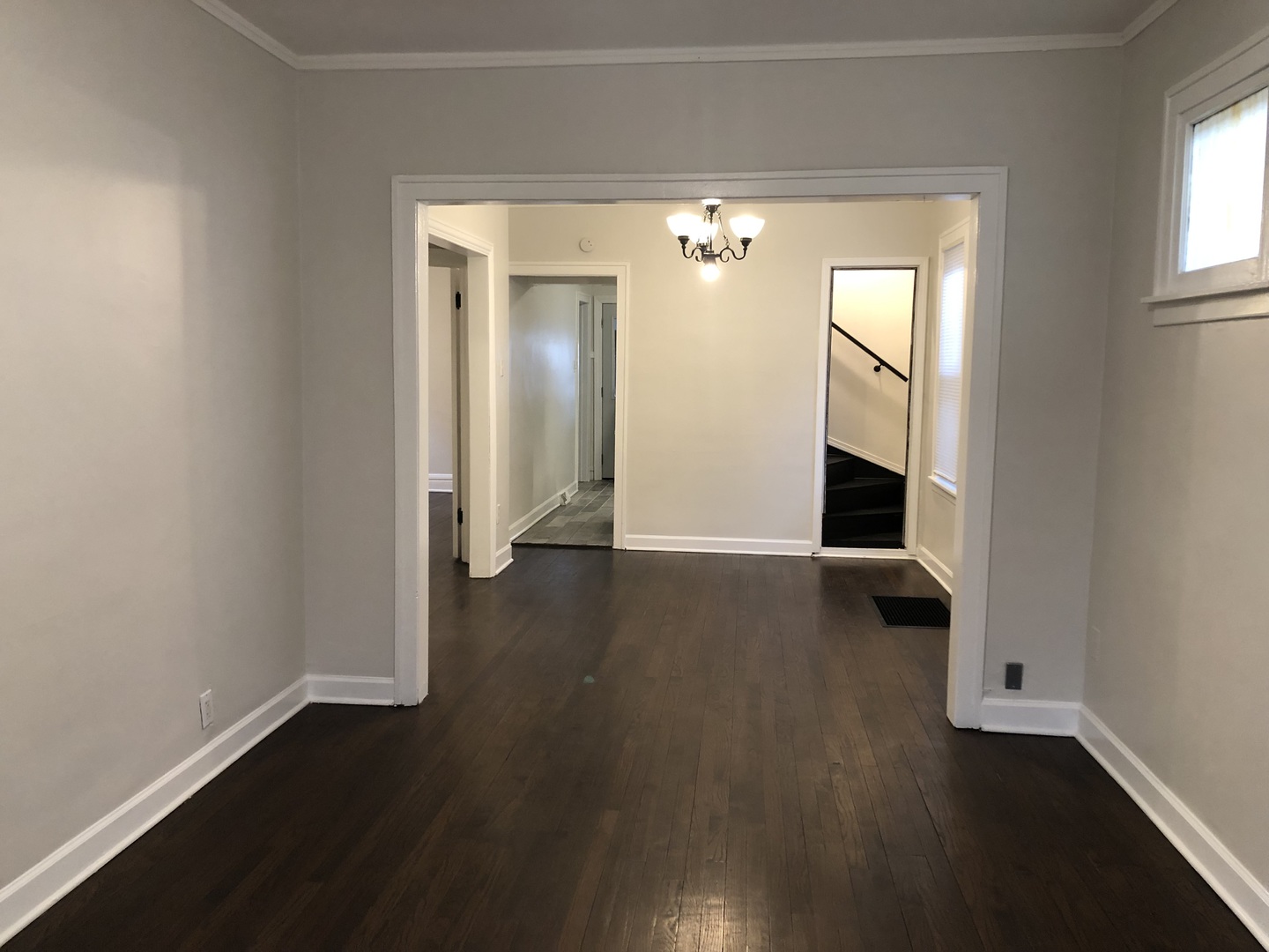 3416 W 60th Place