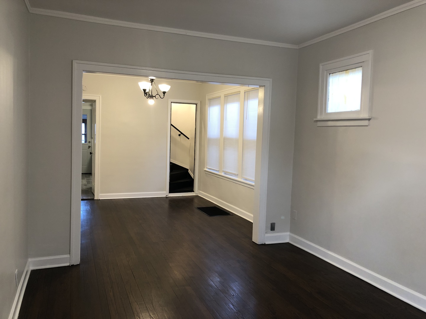 3416 W 60th Place