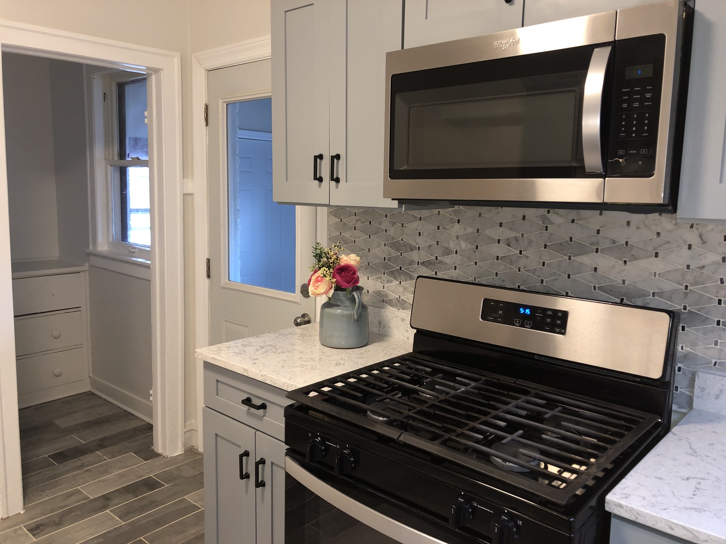 3416 W 60th Place