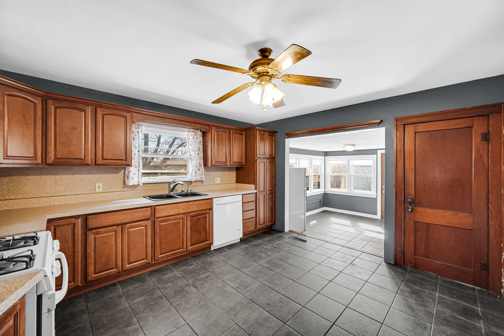 2223 Glenwood Lansing Road