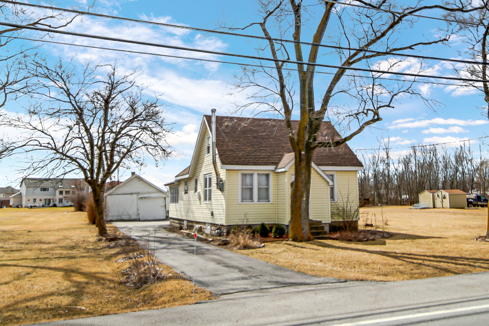 2223 Glenwood Lansing Road