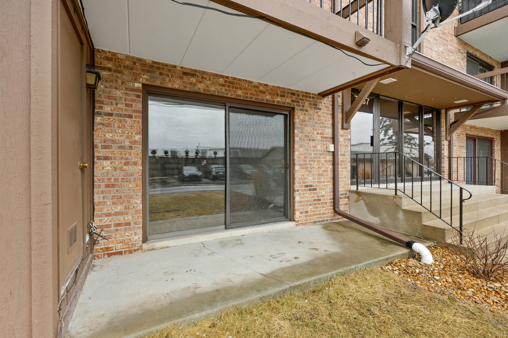7537 175th Street Unit: 516