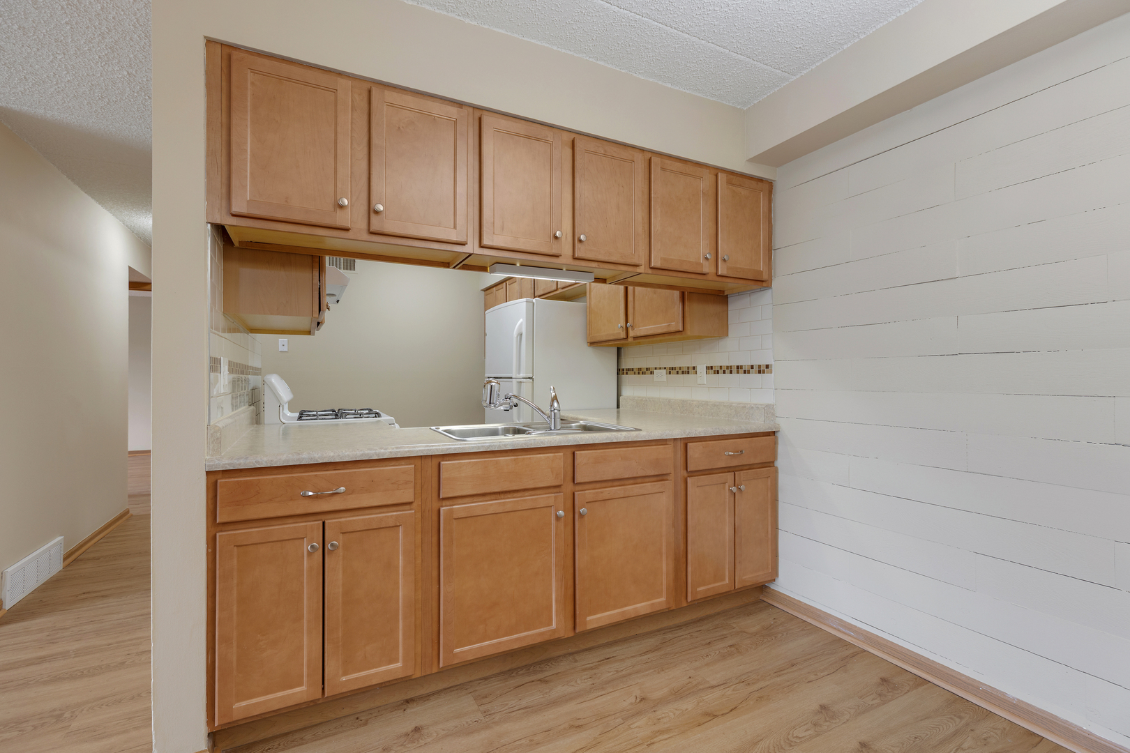 7537 175th Street Unit: 516