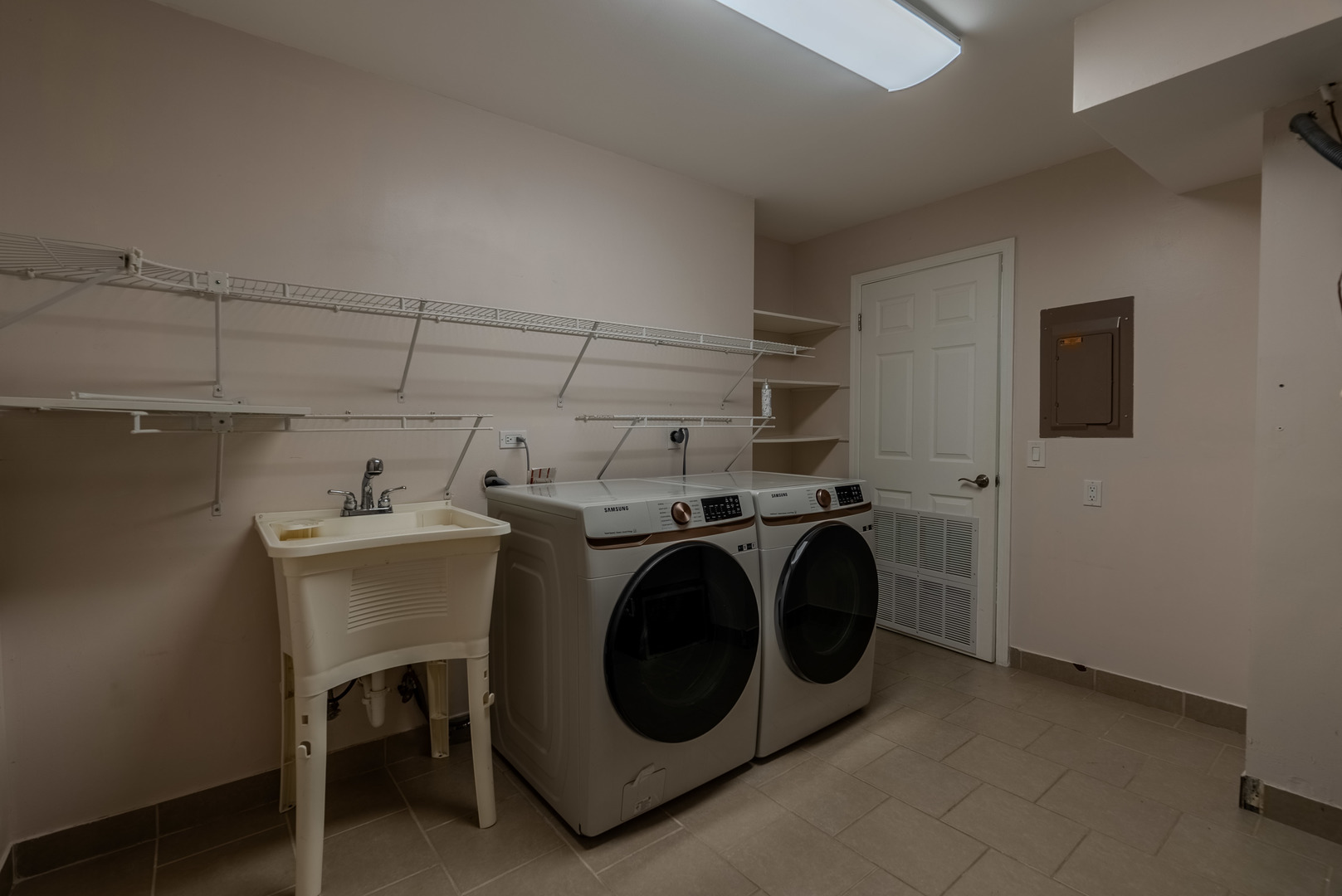3121 Toulon Drive Unit: 1E