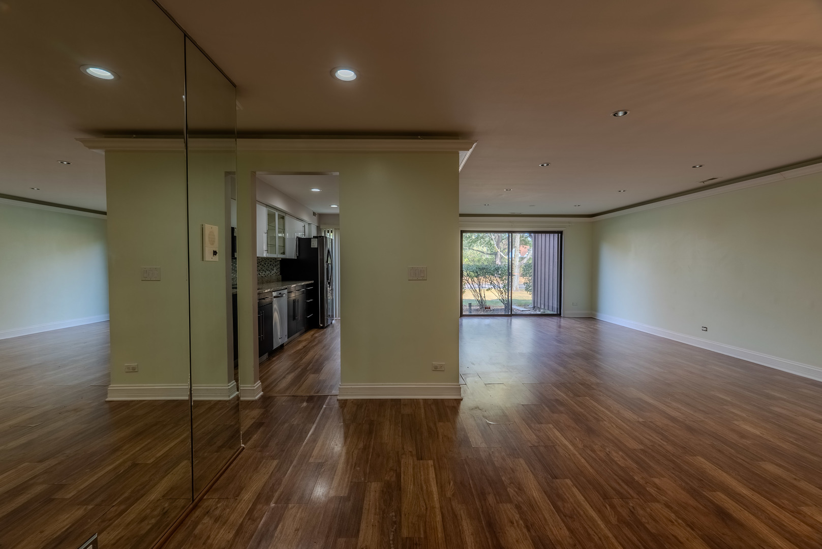 3121 Toulon Drive Unit: 1E