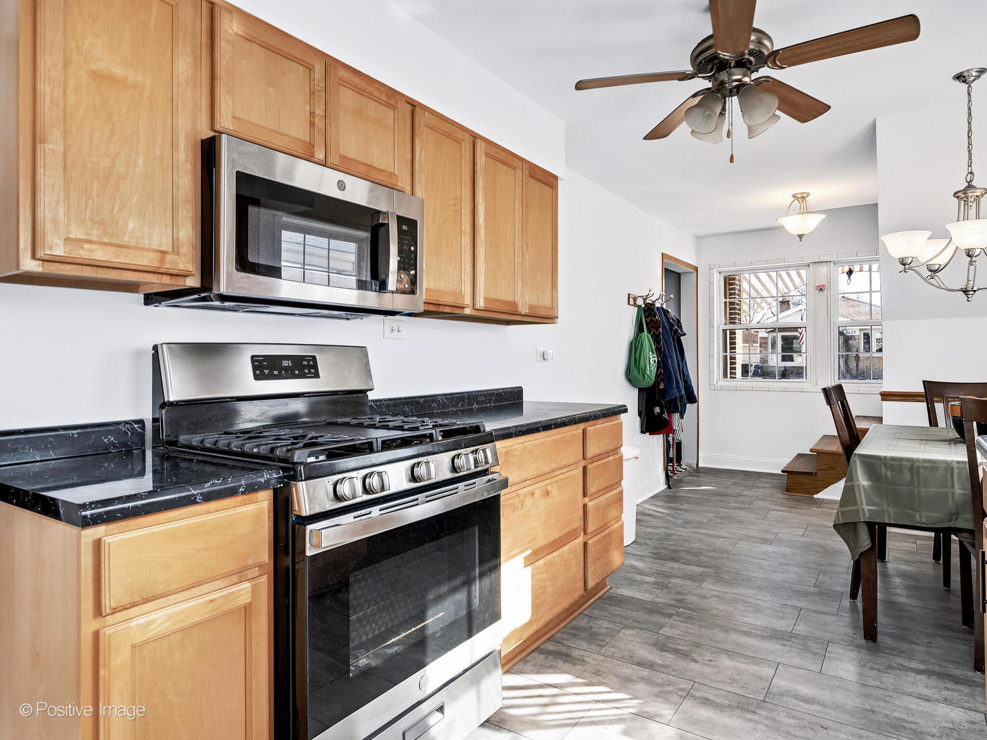 8636 Lincoln Drive