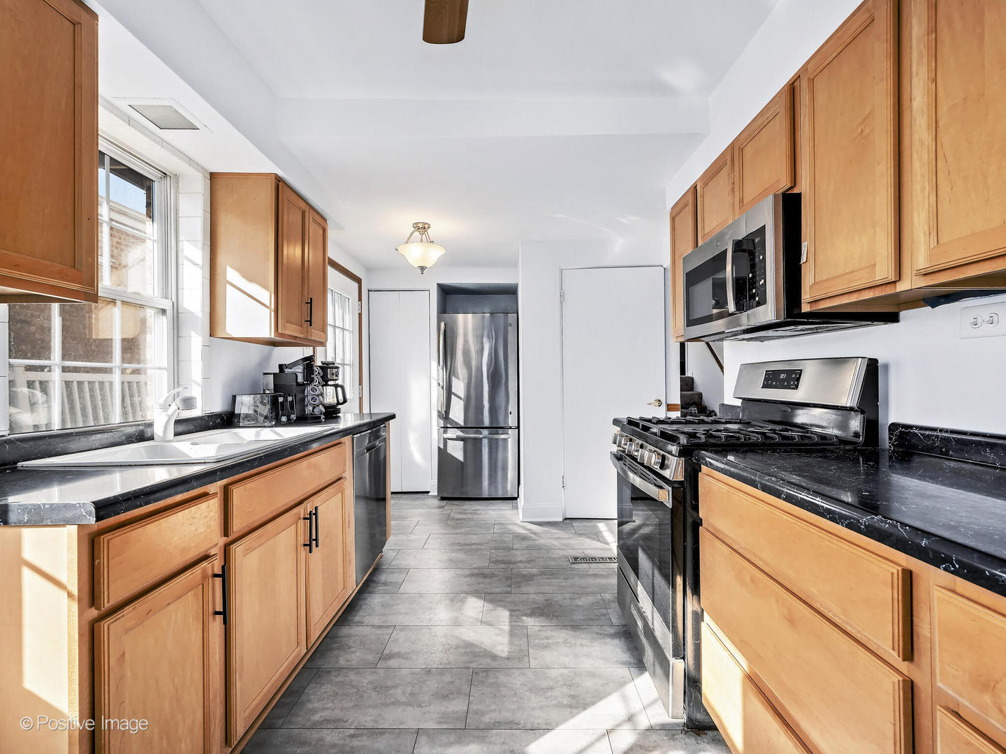 8636 Lincoln Drive