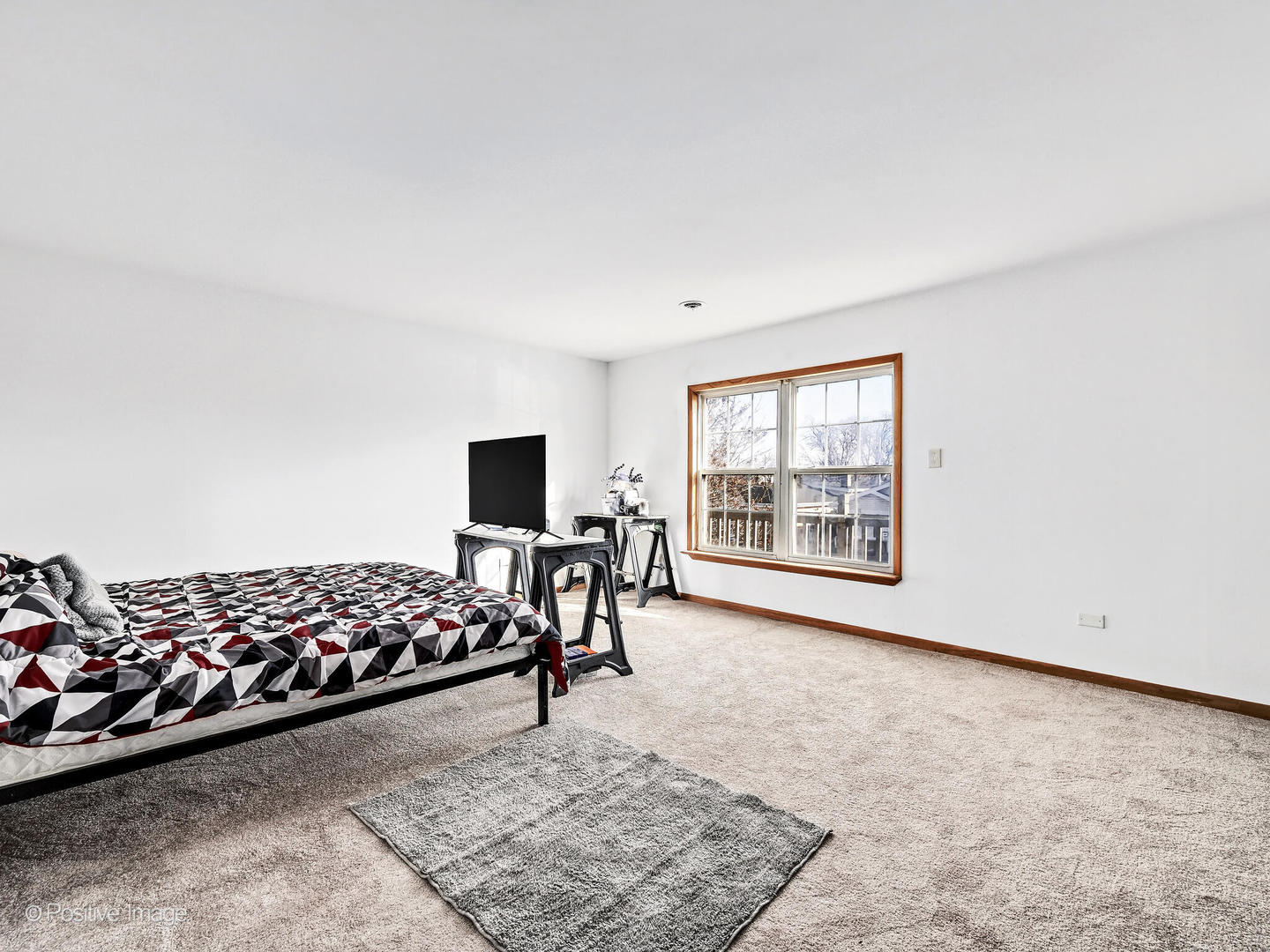 8636 Lincoln Drive