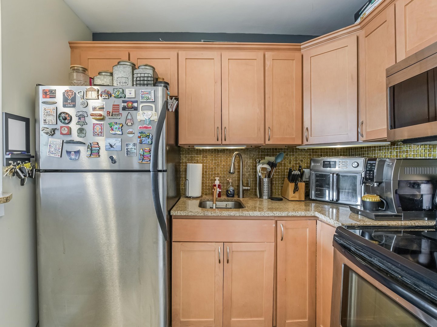 1460 N Sandburg Terrace Unit: 2109A