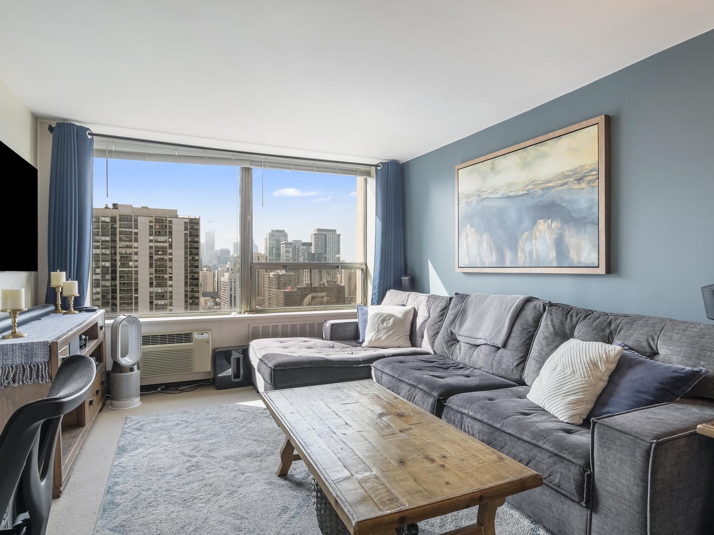 1460 N Sandburg Terrace Unit: 2109A