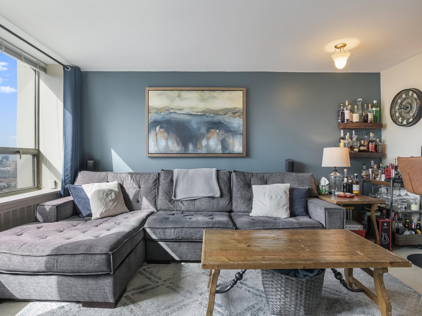 1460 N Sandburg Terrace Unit: 2109A