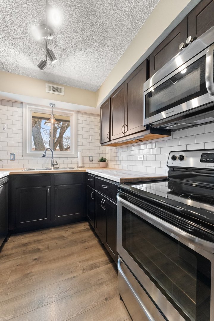 13521 Le Claire Avenue Unit: 66