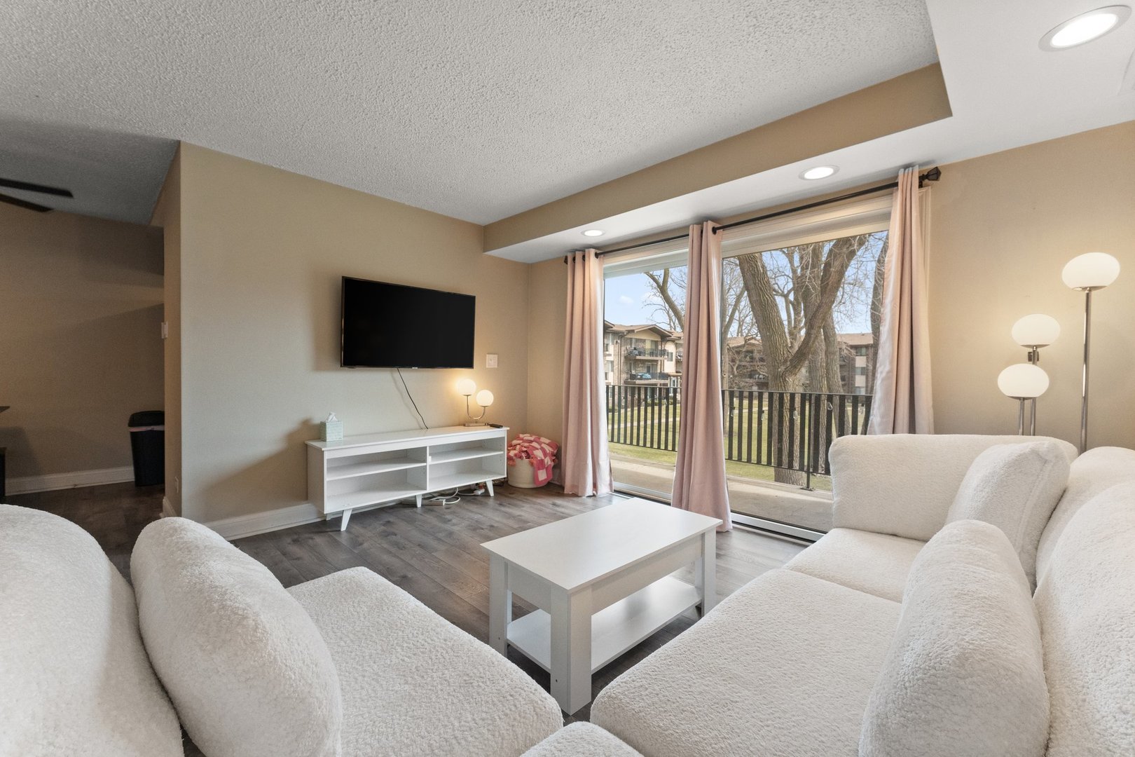 13521 Le Claire Avenue Unit: 66