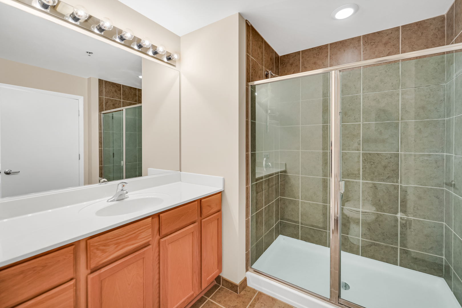 1600 S Indiana Avenue Unit: 1107