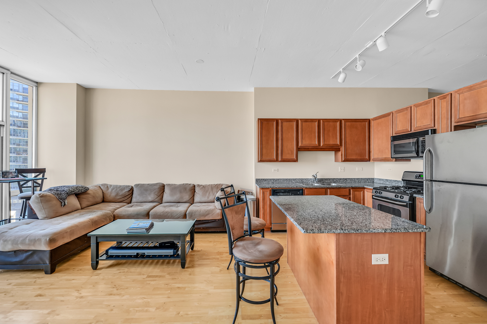 1600 S Indiana Avenue Unit: 1107