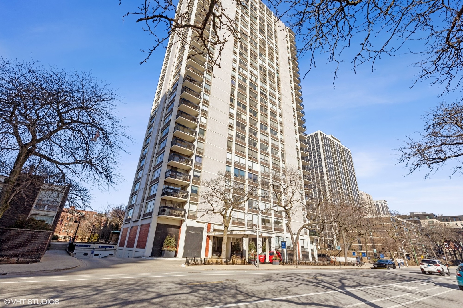 1455 N SANDBURG Terrace Unit: 307B