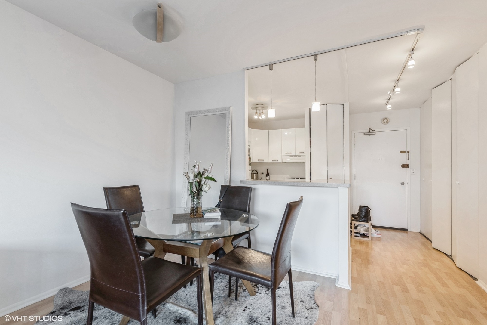 1455 N SANDBURG Terrace Unit: 307B