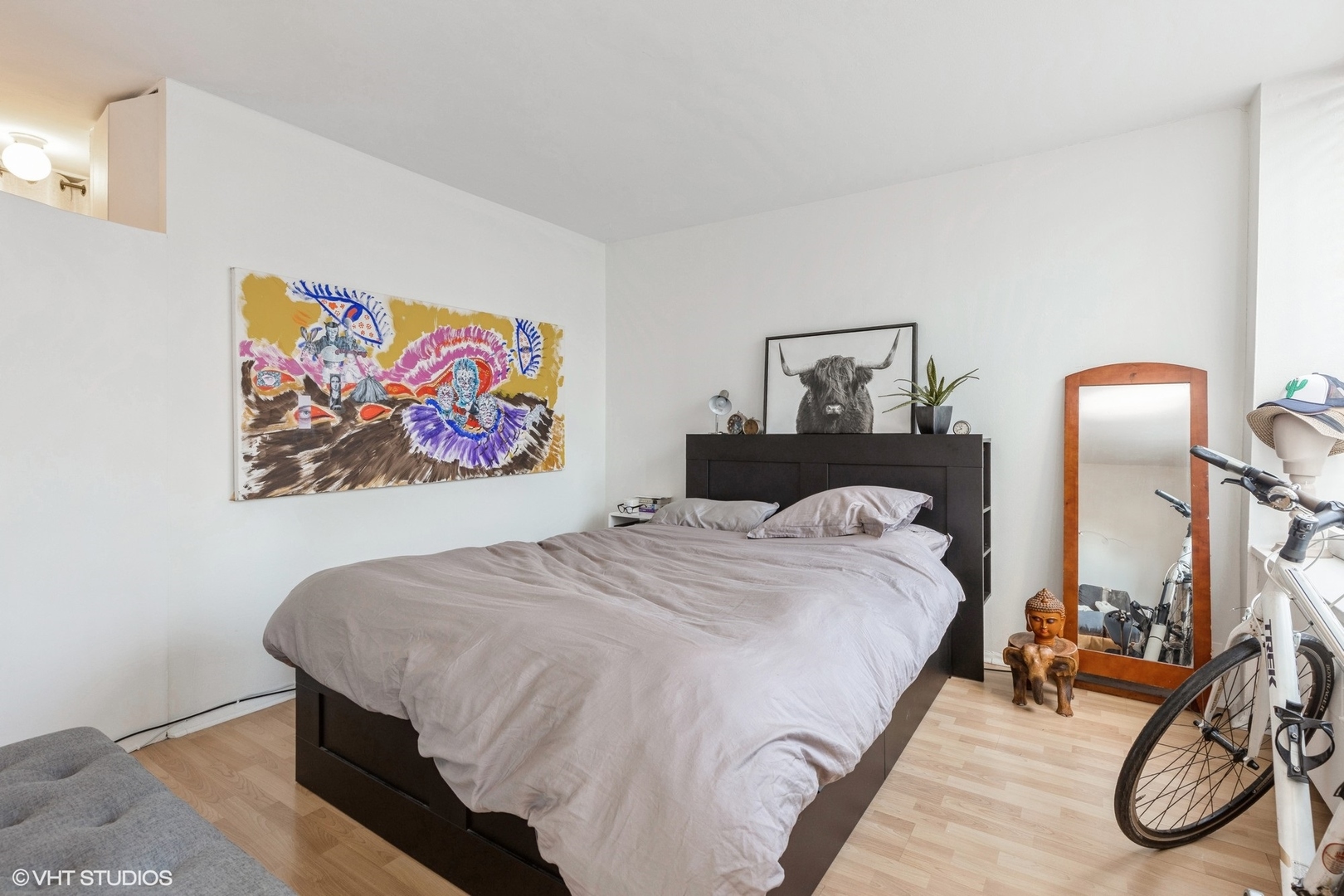 1455 N SANDBURG Terrace Unit: 307B