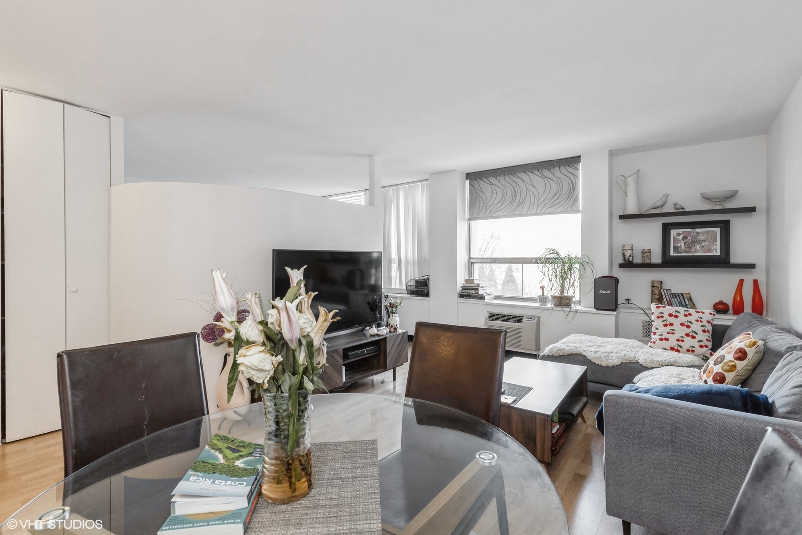 1455 N SANDBURG Terrace Unit: 307B