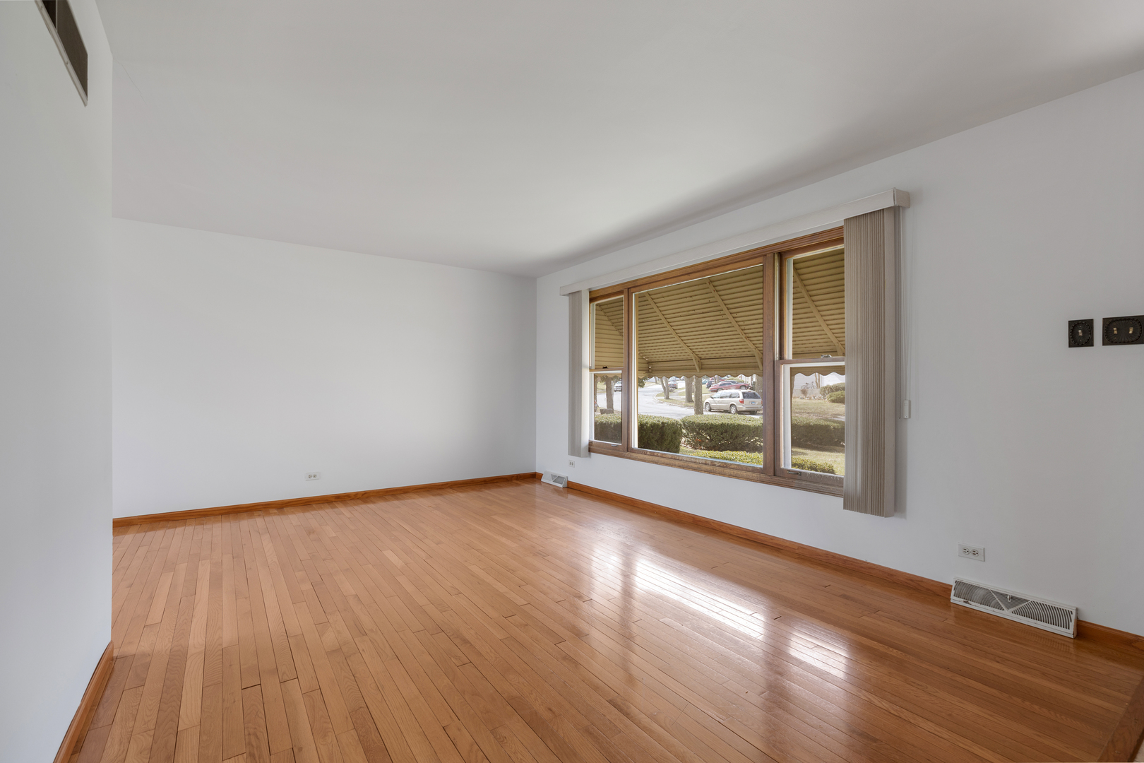 17709 Dogwood Lane