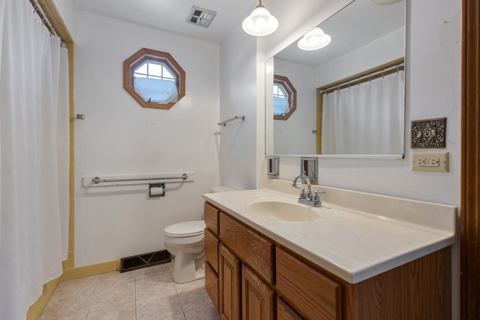 17709 Dogwood Lane