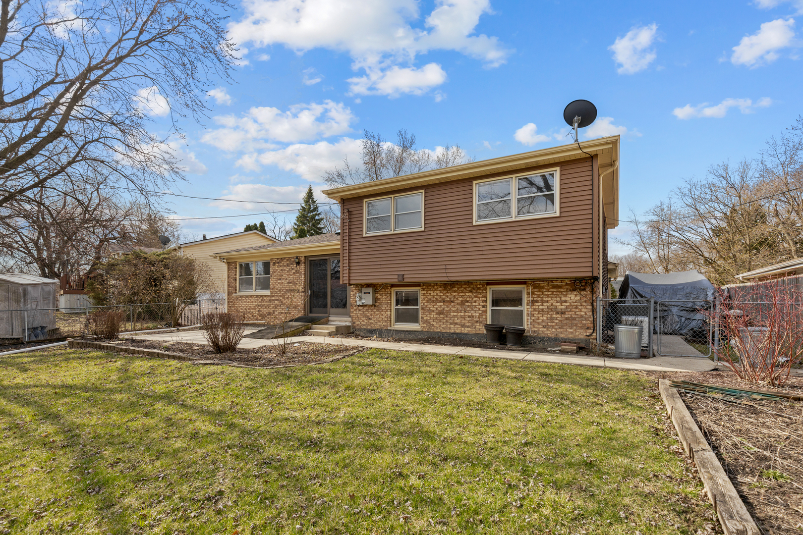 17709 Dogwood Lane