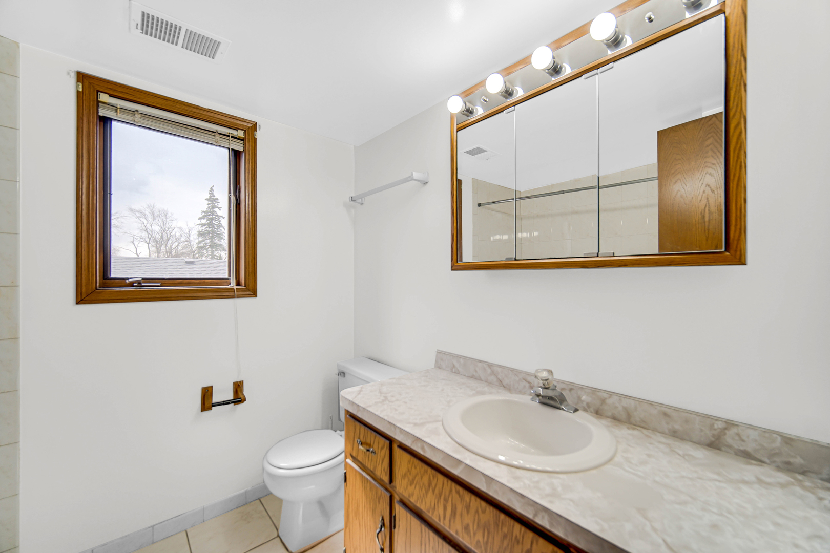 14815 Kenton Avenue Unit: 2S
