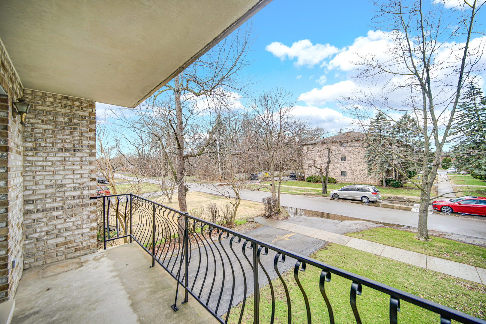 14815 Kenton Avenue Unit: 2S