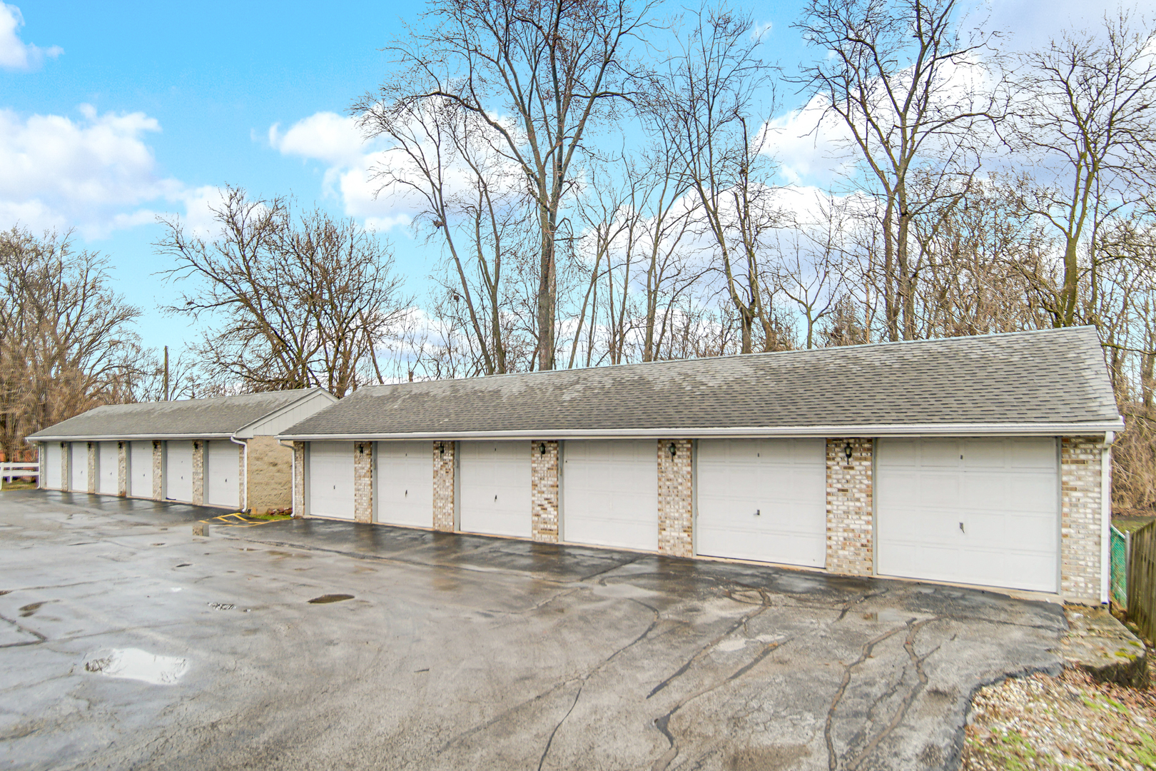 14815 Kenton Avenue Unit: 2S