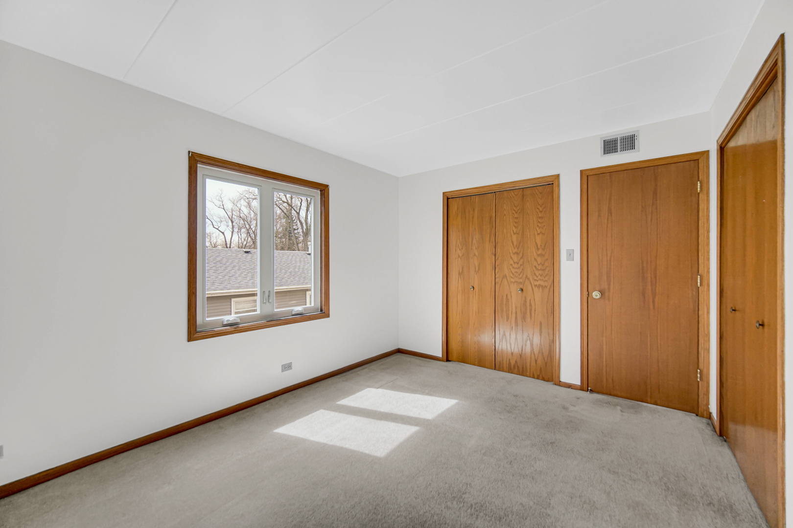 14815 Kenton Avenue Unit: 2S