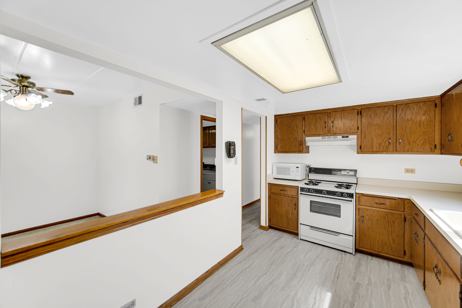 14815 Kenton Avenue Unit: 2S