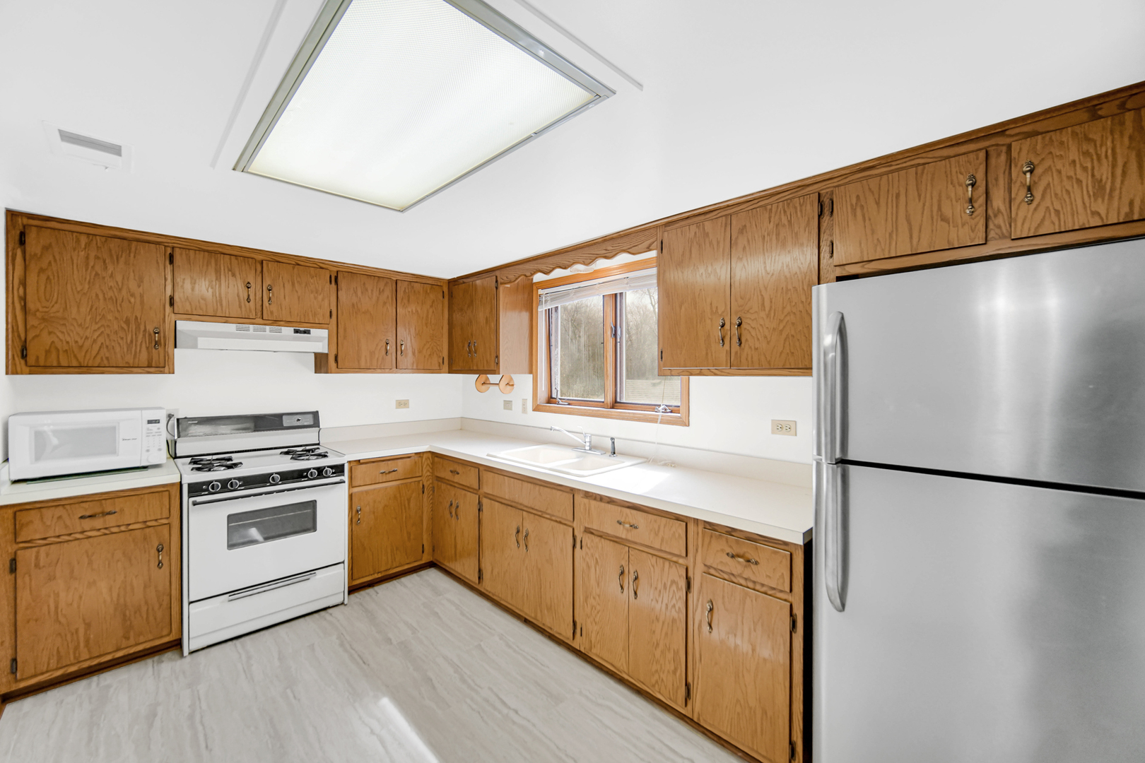 14815 Kenton Avenue Unit: 2S
