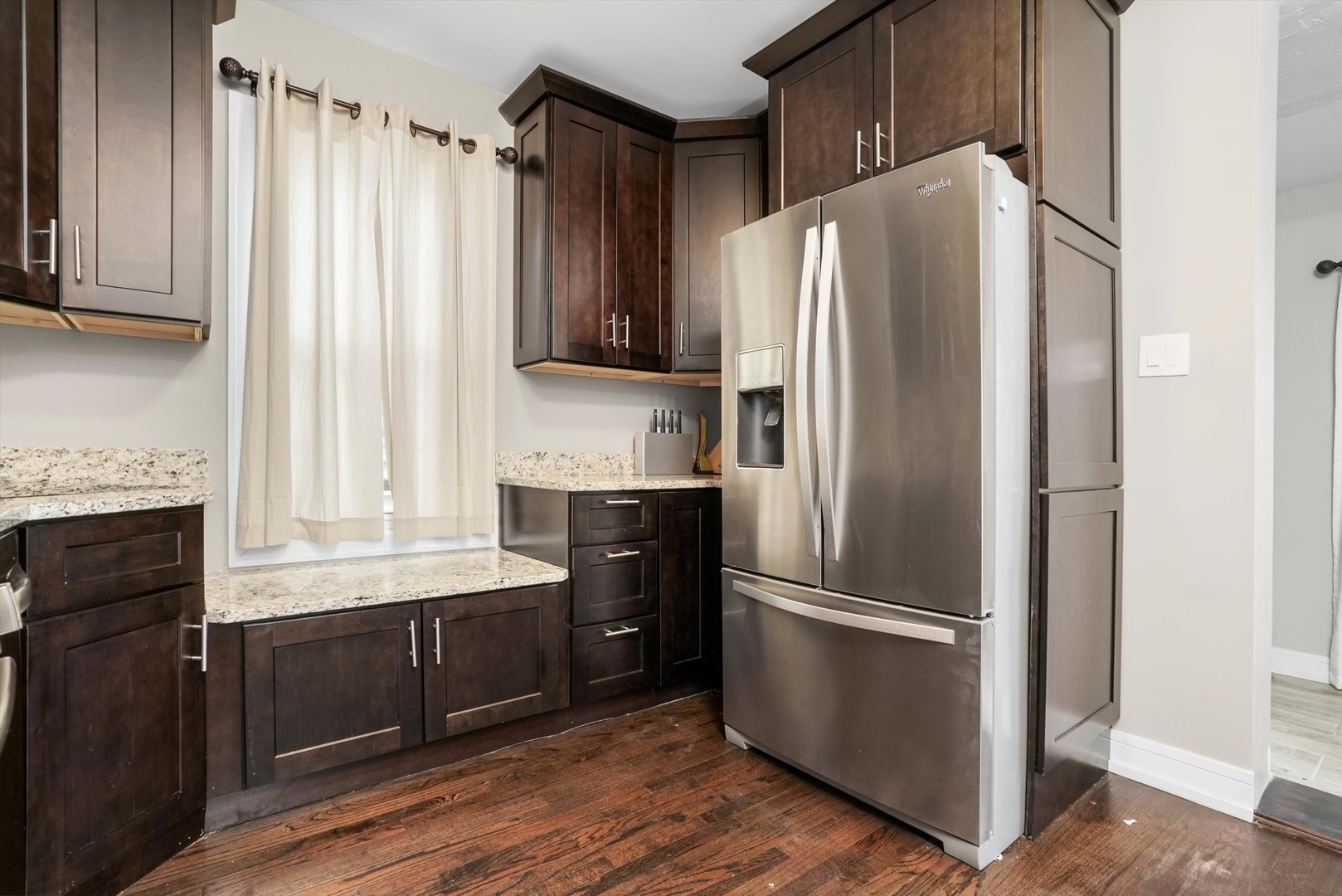 5753 W 64th Place