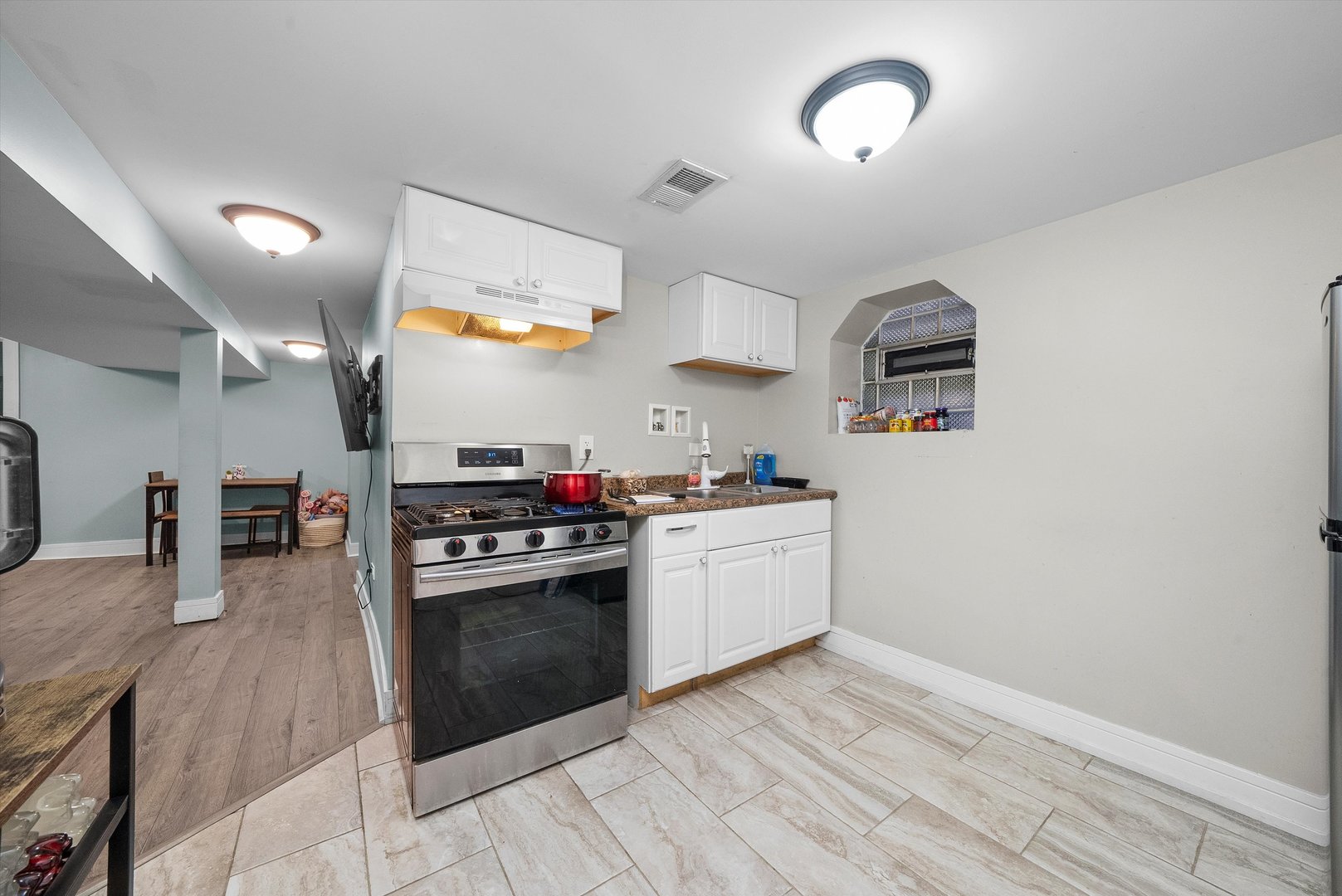 5753 W 64th Place
