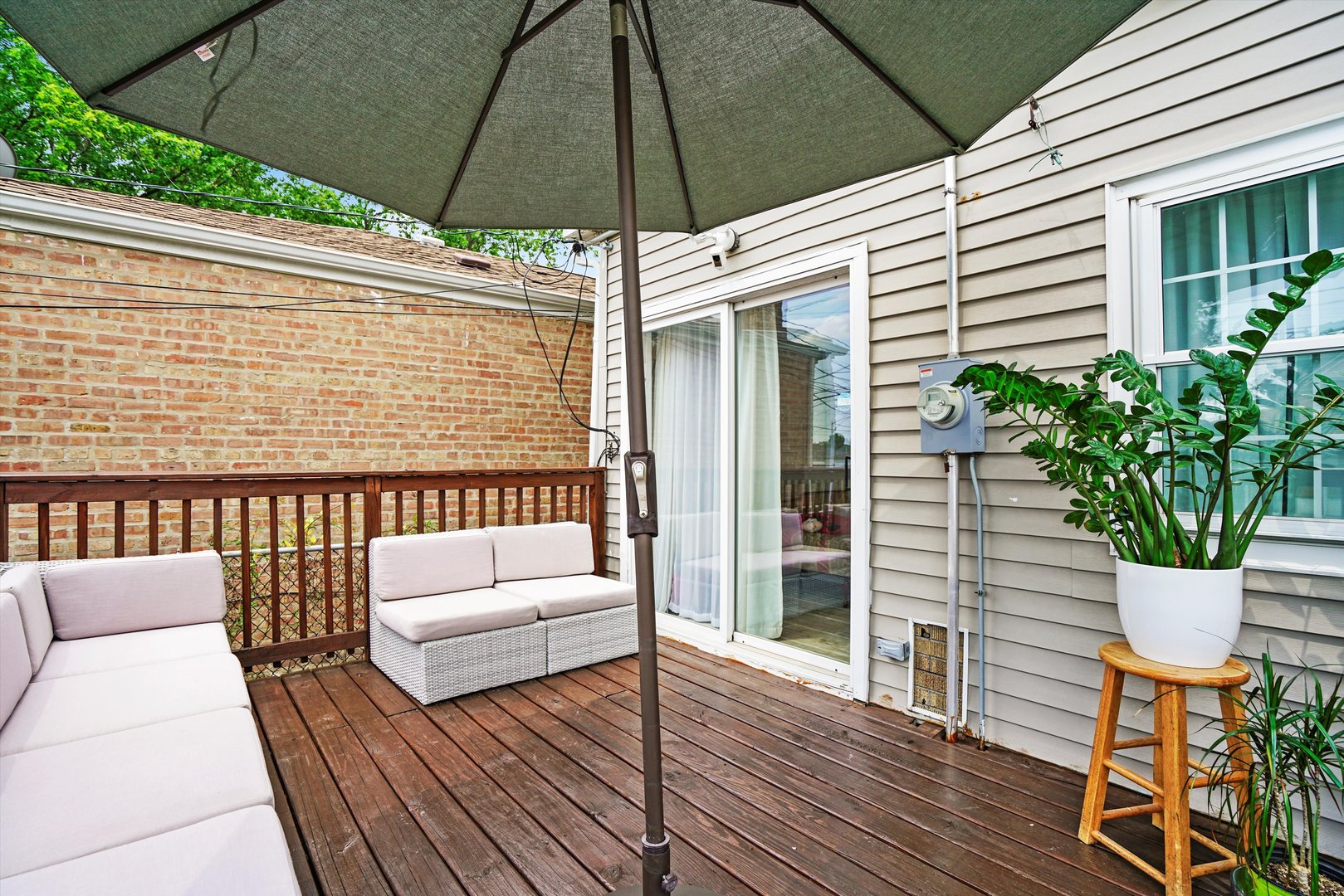 5753 W 64th Place