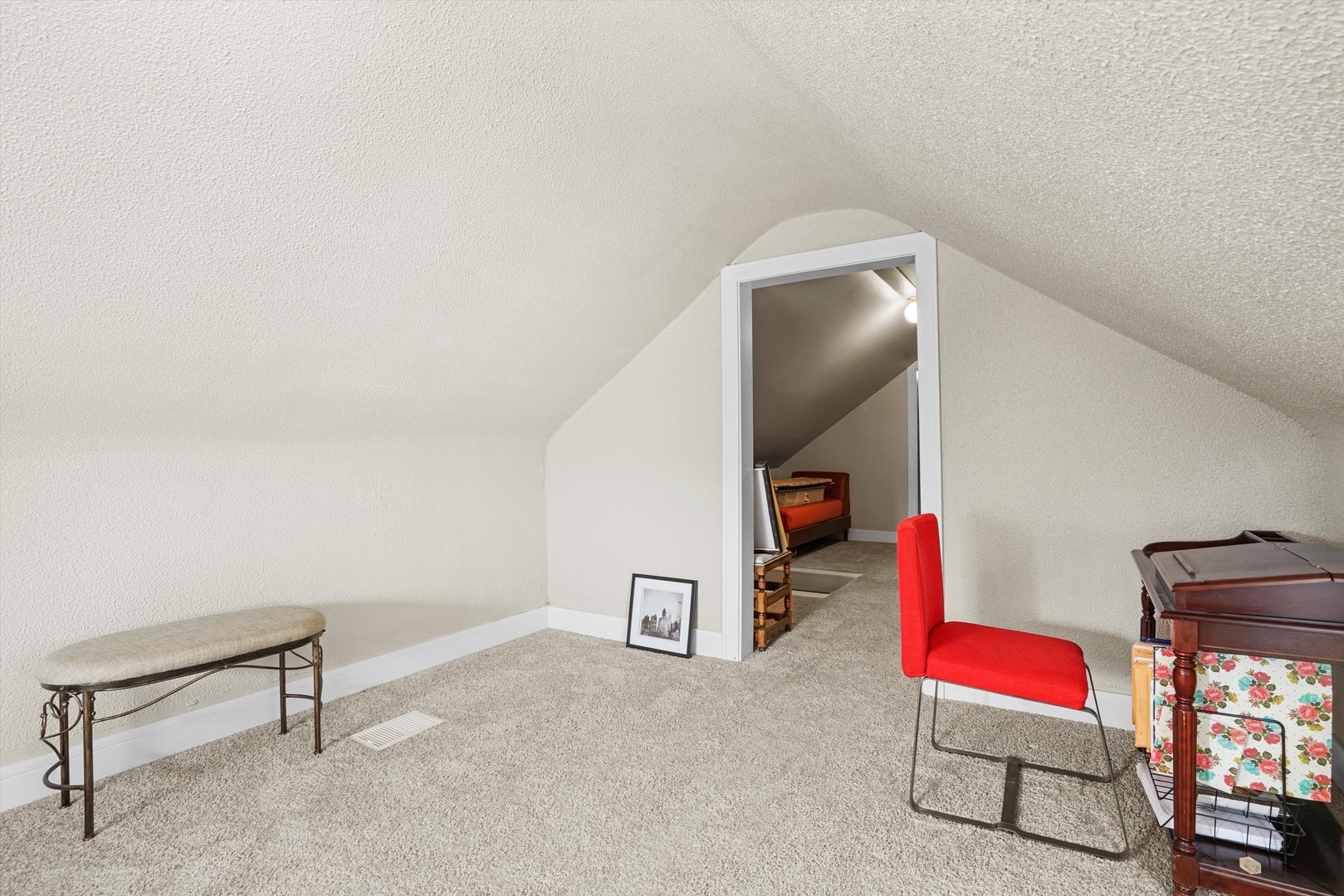 5753 W 64th Place