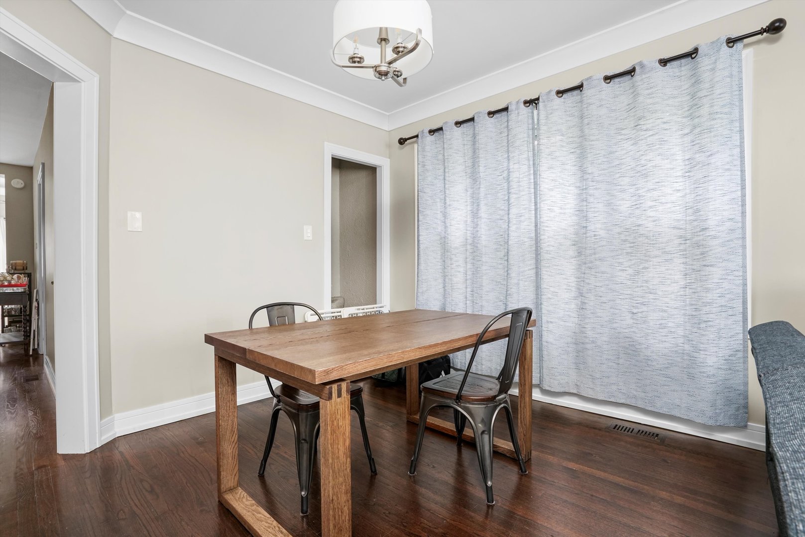 5753 W 64th Place