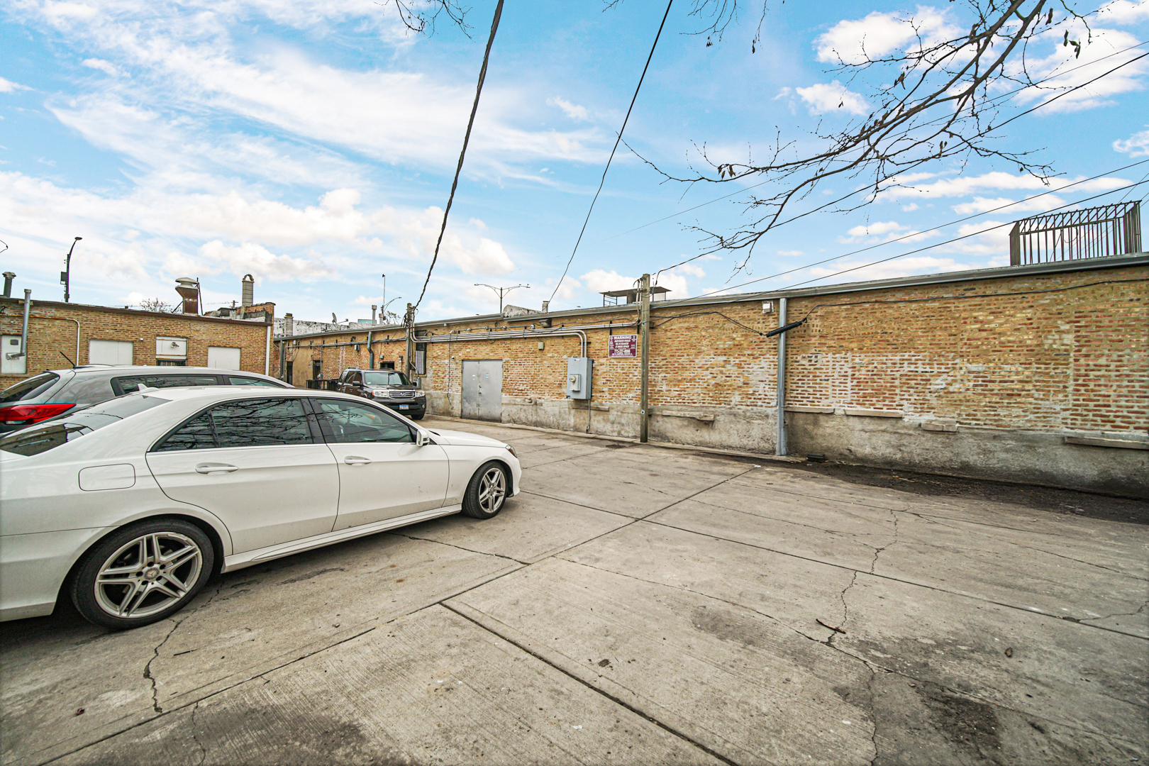 5600 W Division Street