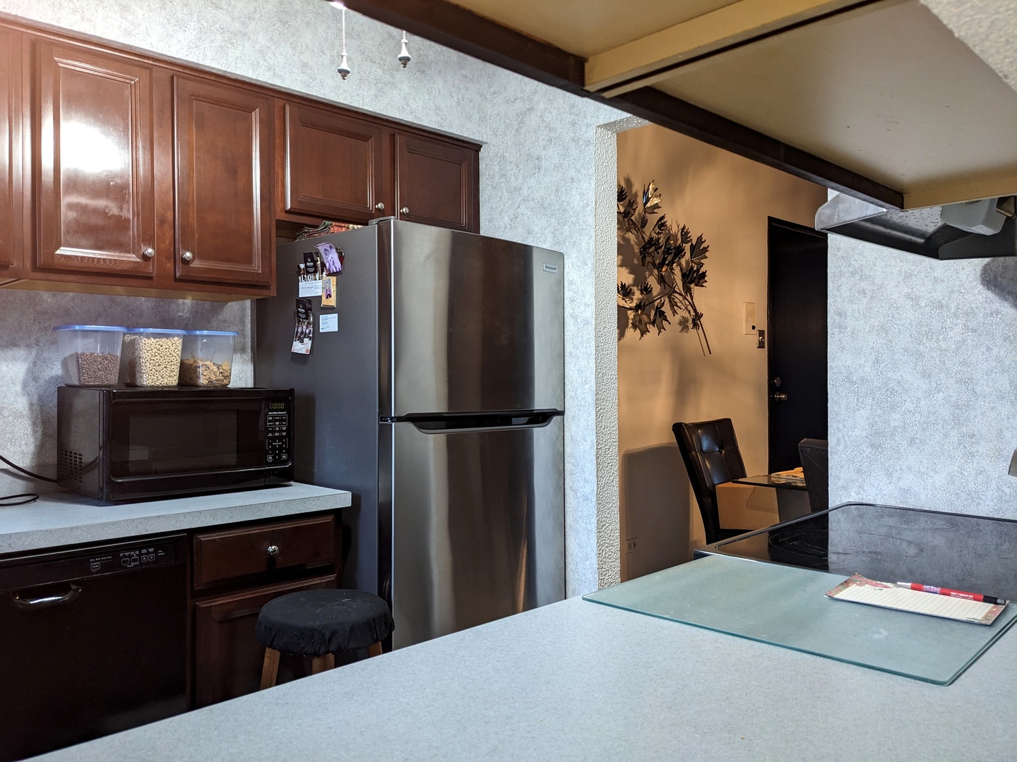 5235 James Lane Unit: 1212