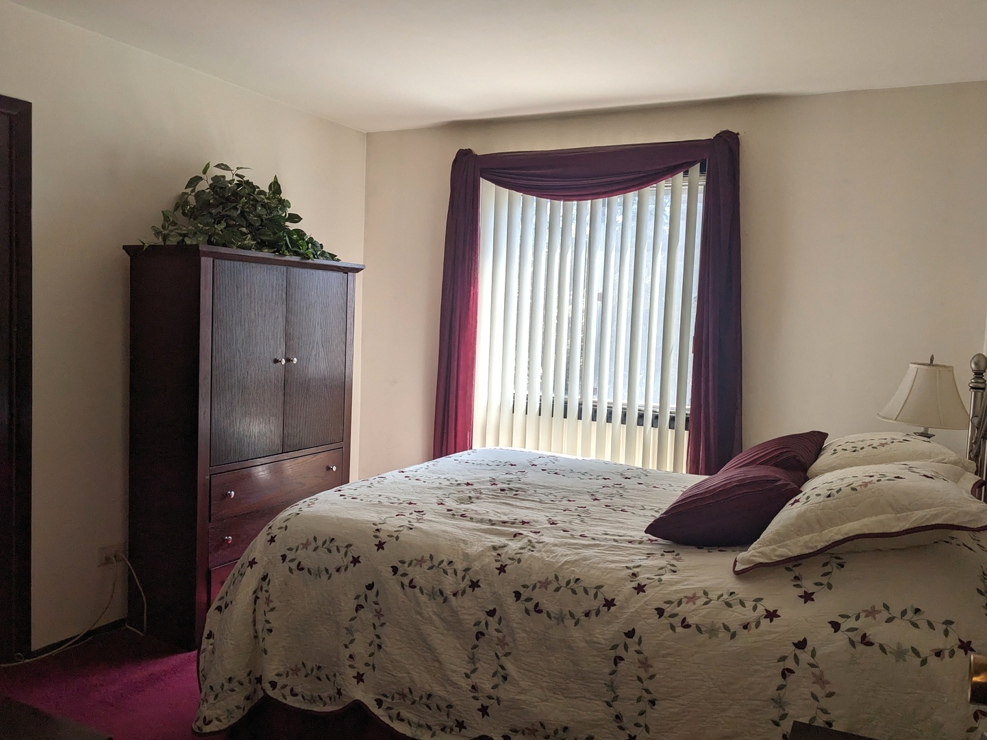 5235 James Lane Unit: 1212