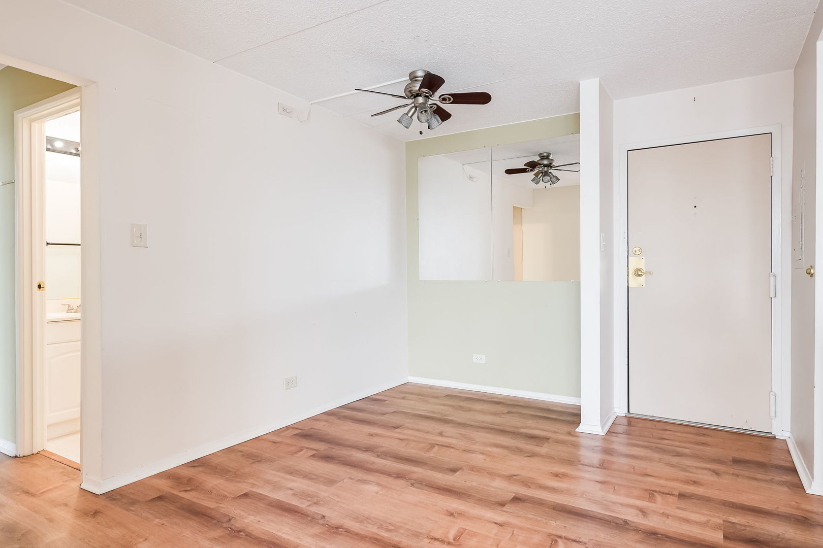 2015 S Finley Road Unit: 207