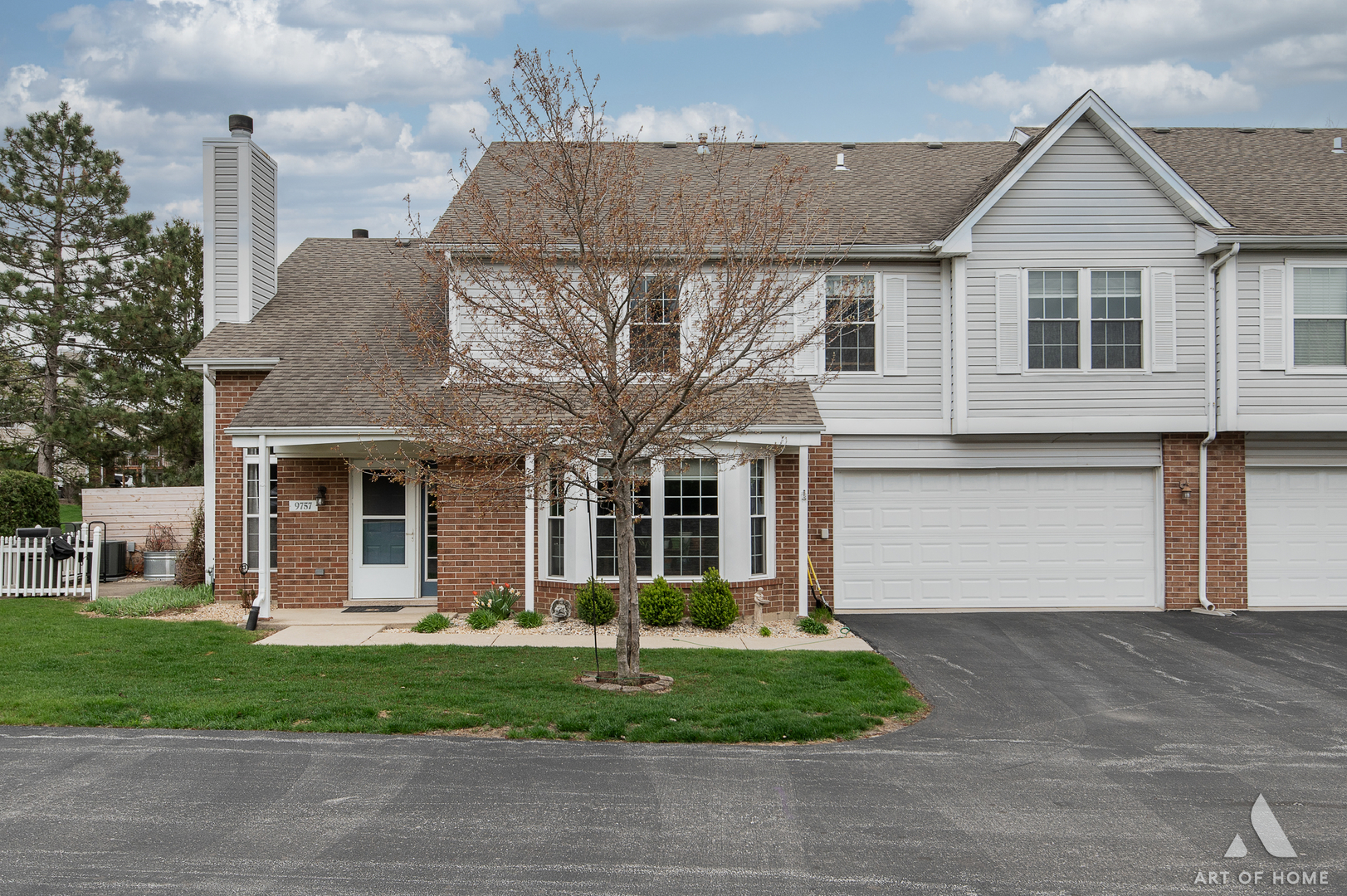 9757 CAMBRIDGE Circle