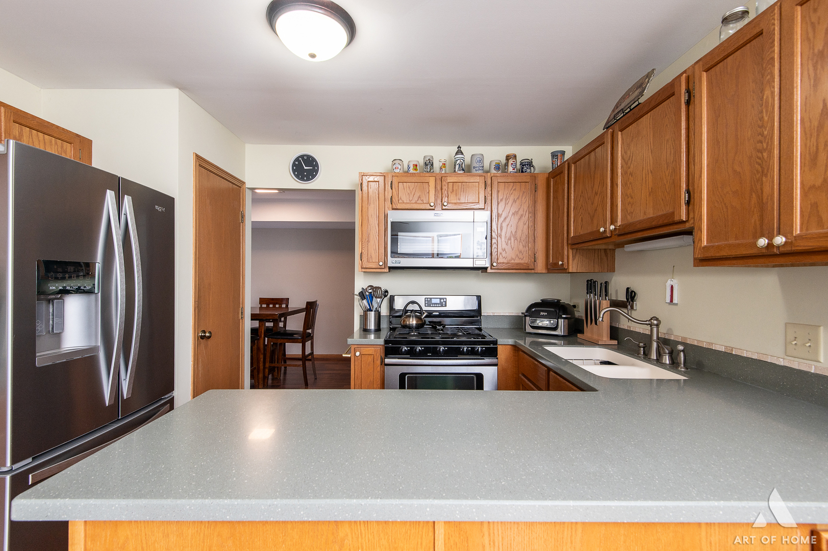 9757 CAMBRIDGE Circle