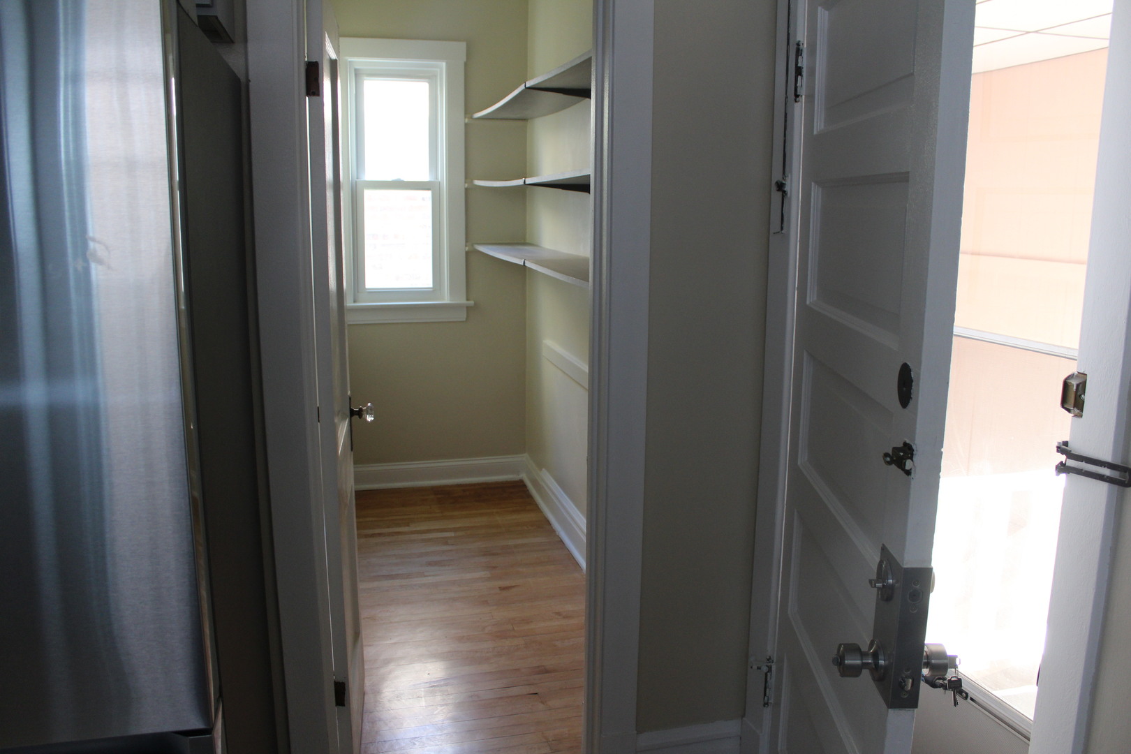 1829 Elmwood Avenue Unit: 2