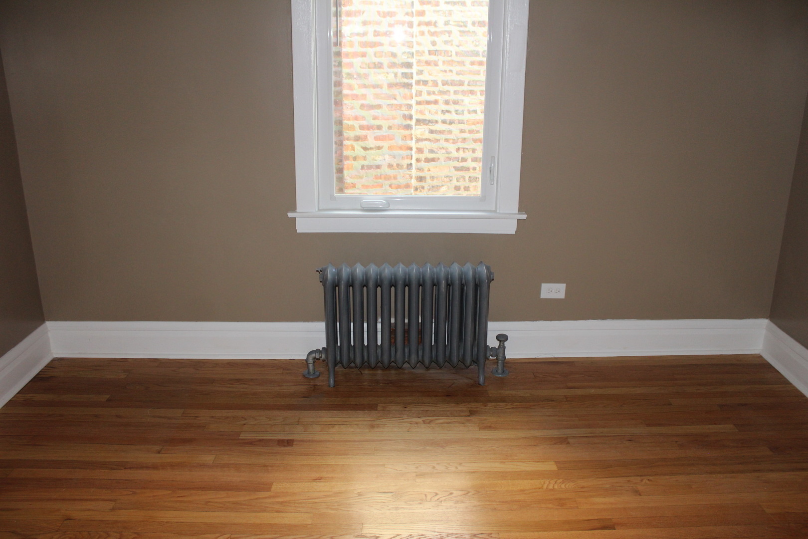 1829 Elmwood Avenue Unit: 2