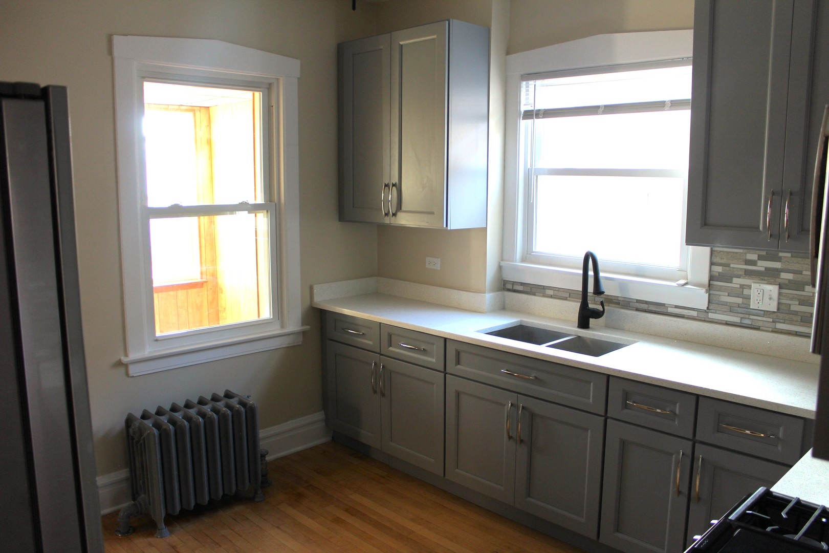 1829 Elmwood Avenue Unit: 2