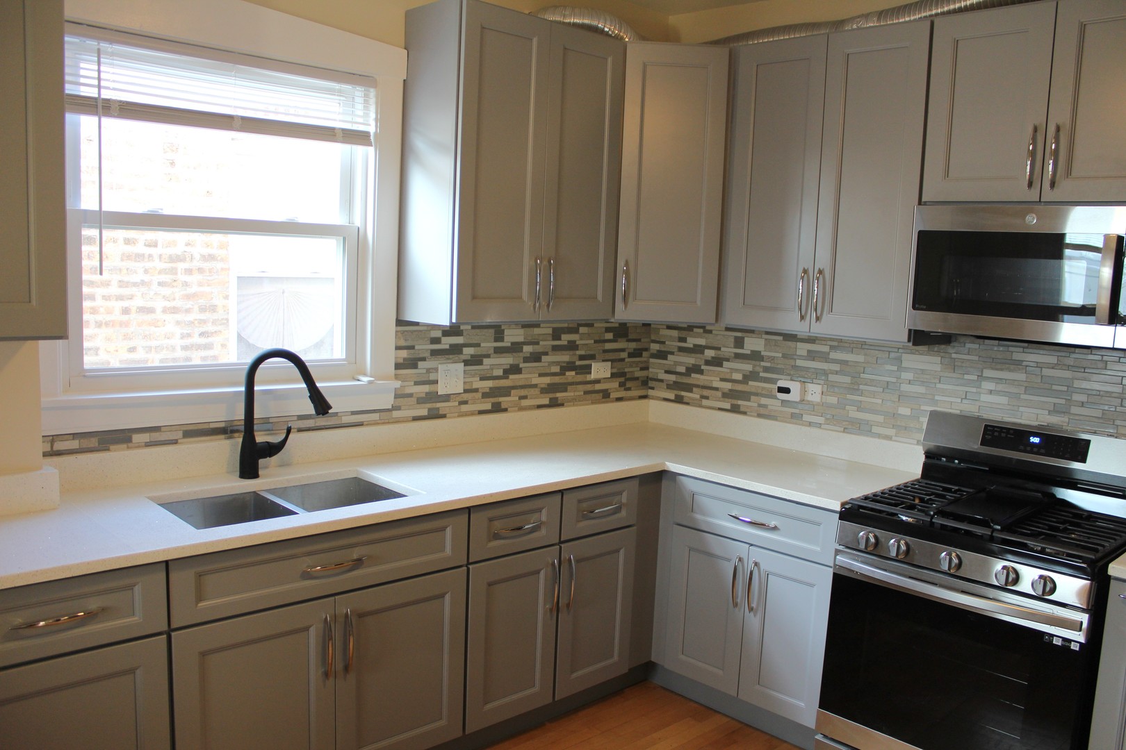 1829 Elmwood Avenue Unit: 2