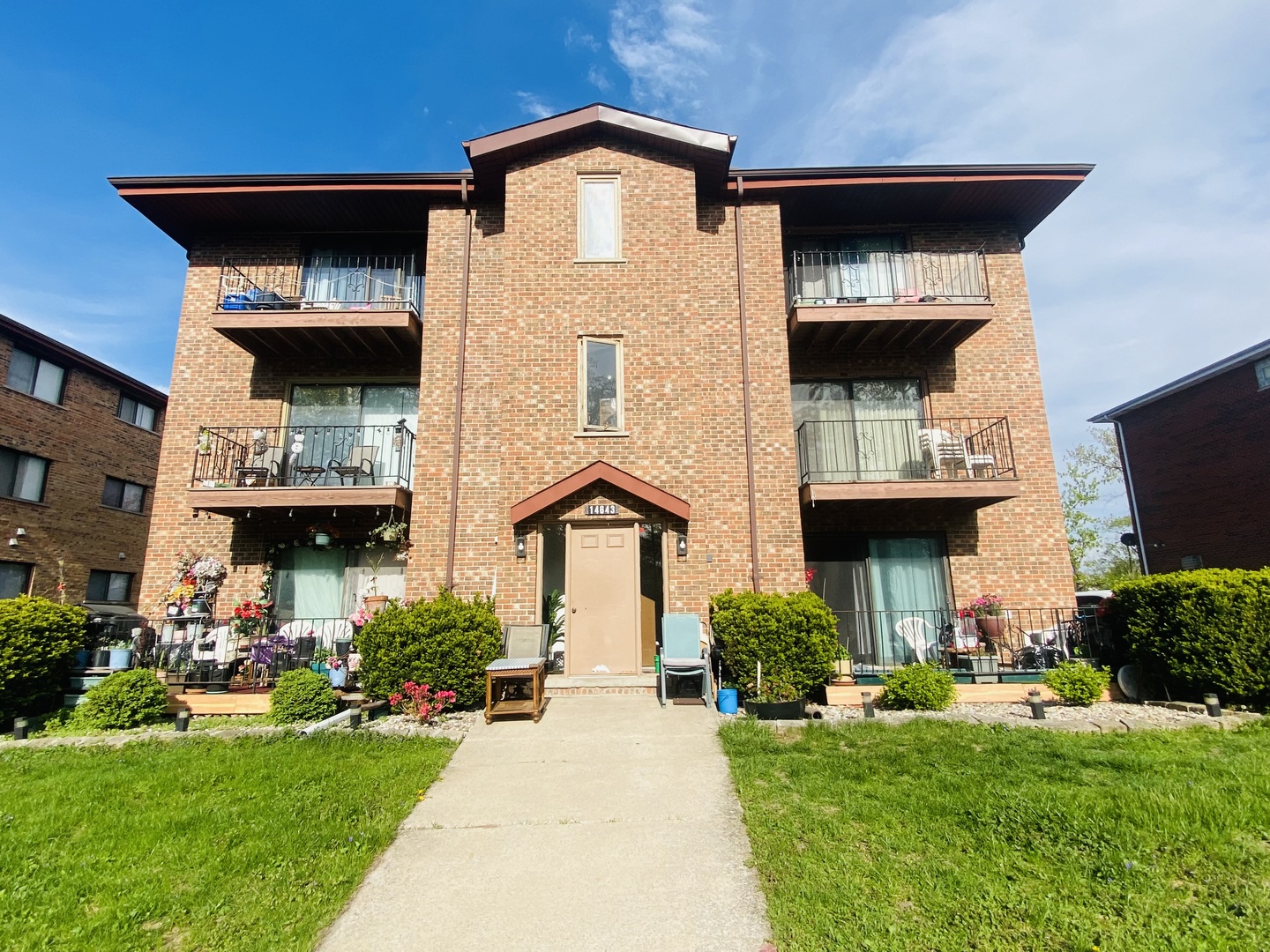 14643 Lamon Avenue Unit: 2A