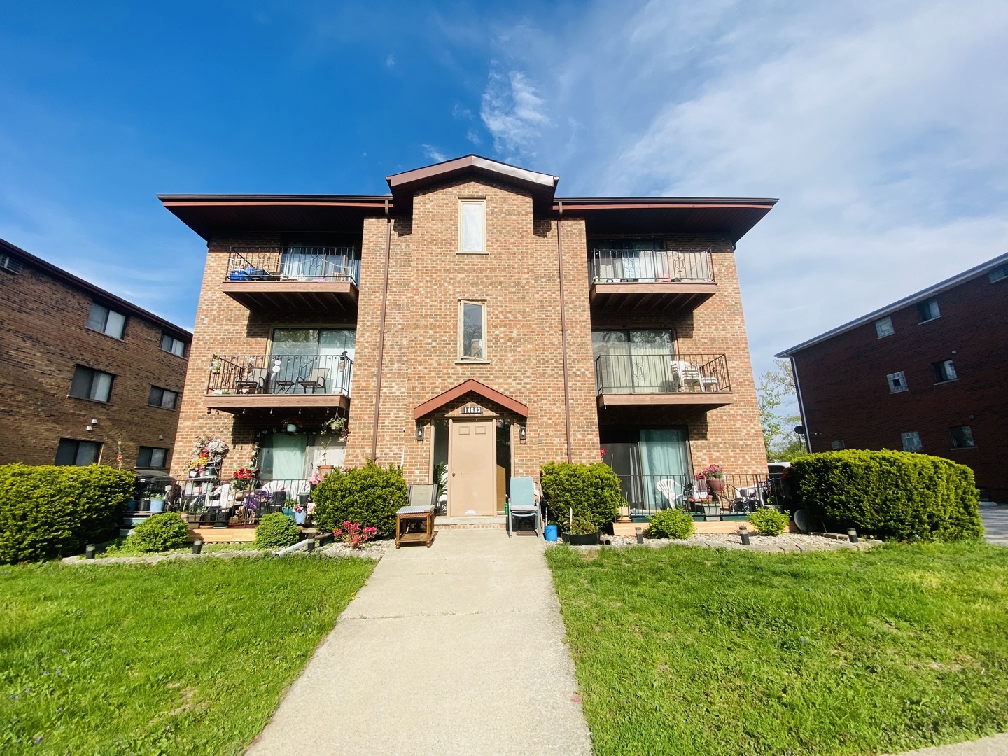14643 Lamon Avenue Unit: 2A